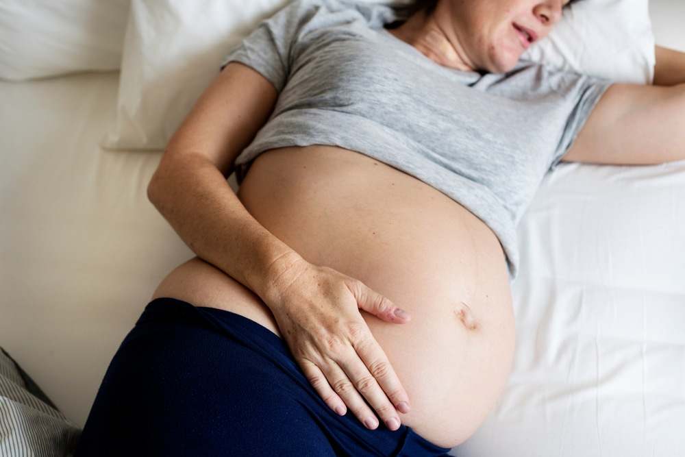 41 Pregnancy Discomforts That Affect Your Sleep 1082599853